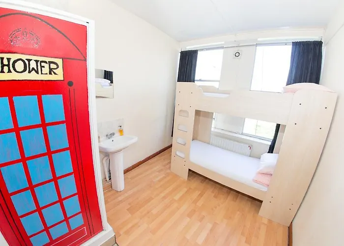 Kensal Green Backpackers London